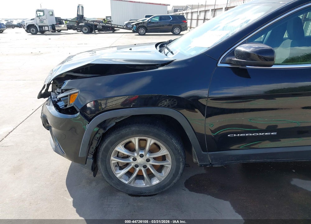 2019 JEEP CHEROKEE LATITUDE FWD VIN: 1C4PJLCB4KD240836