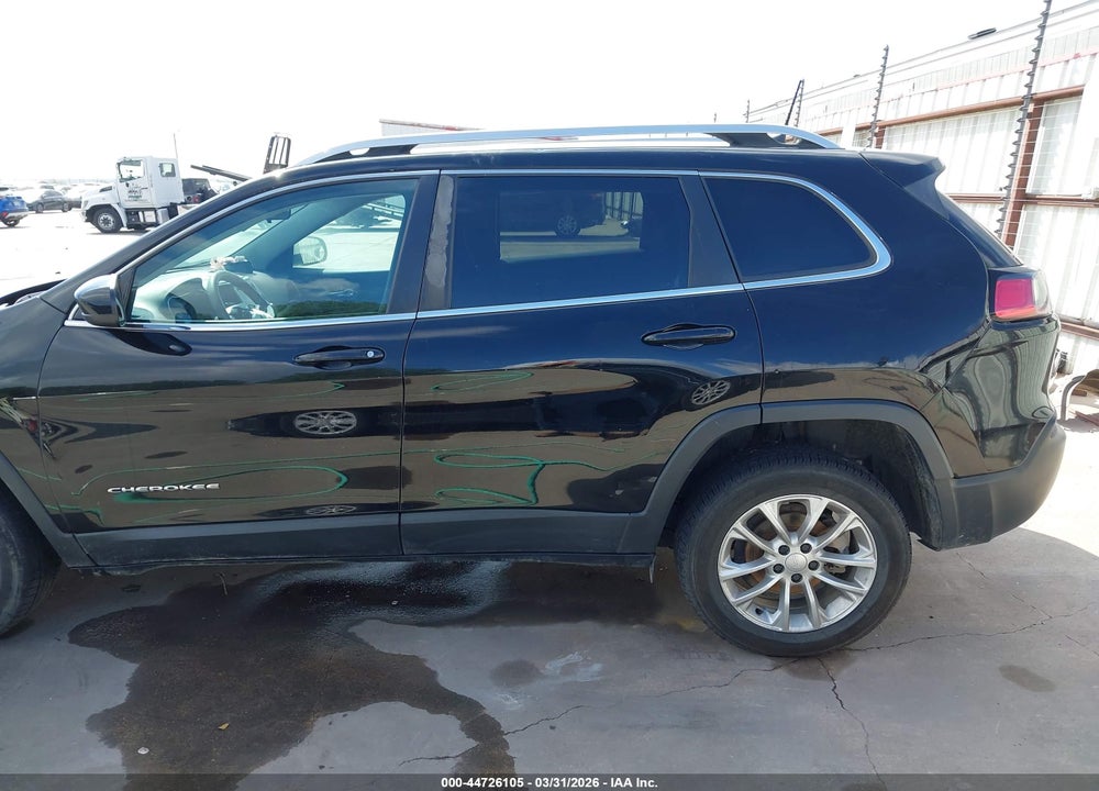 2019 JEEP CHEROKEE LATITUDE FWD VIN: 1C4PJLCB4KD240836