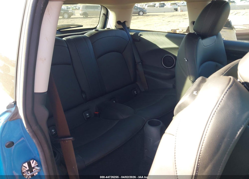2015 MINI HARDTOP COOPER S VIN: WMWXP7C58F2A41256