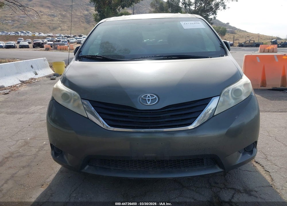 2012 TOYOTA SIENNA LE V6 8 PASSENGER VIN: 5TDKK3DC1CS190644
