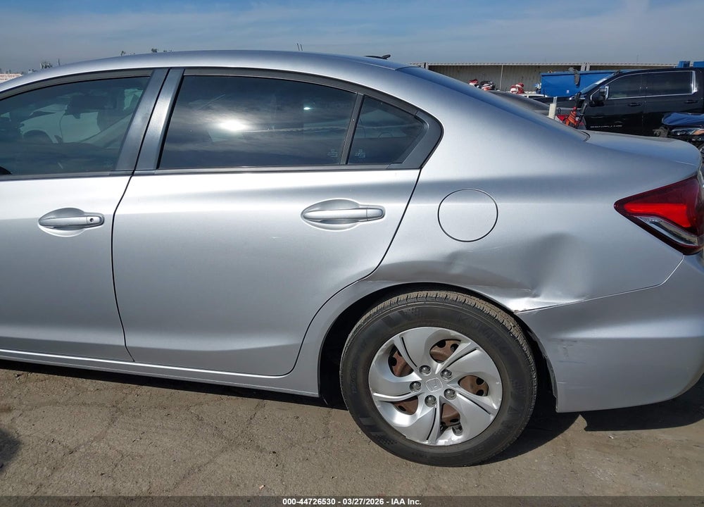 2015 HONDA CIVIC LX VIN: 2HGFB2F55FH516668