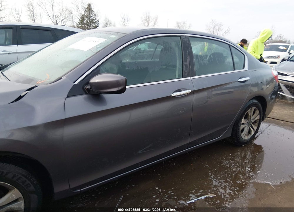2015 HONDA ACCORD LX VIN: 1HGCR2F36FA137965
