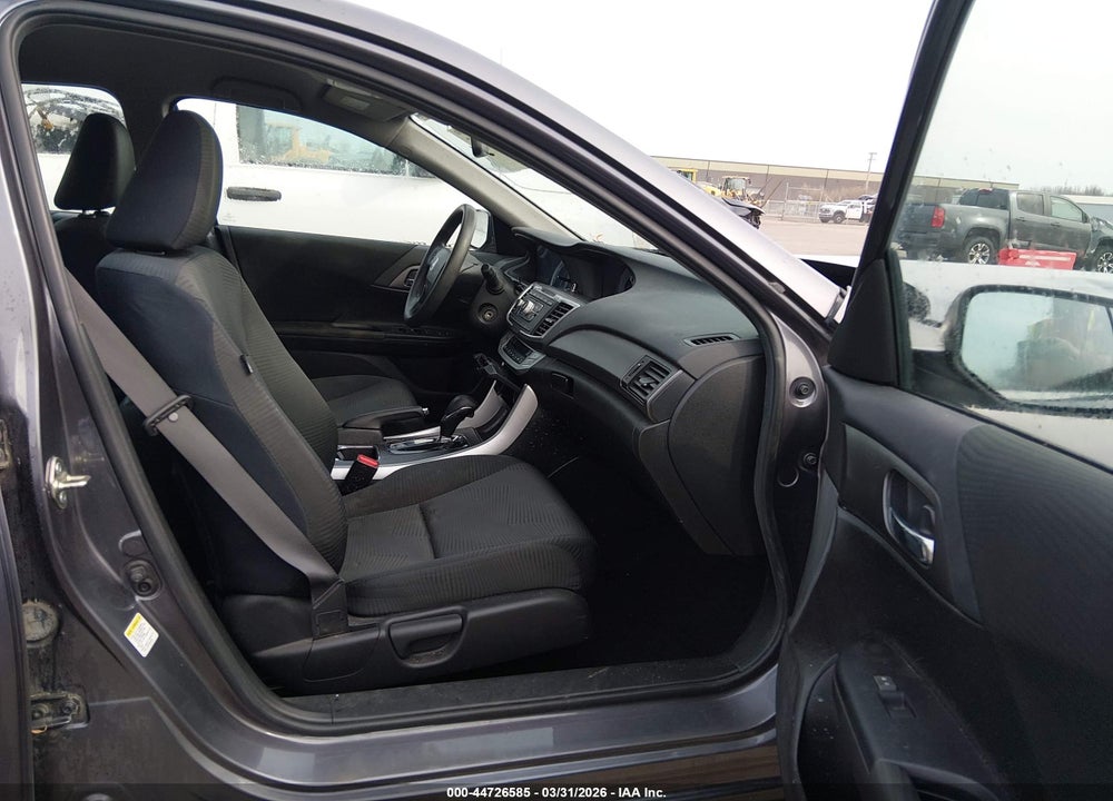 2015 HONDA ACCORD LX VIN: 1HGCR2F36FA137965