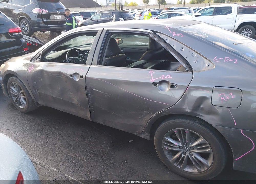 2016 TOYOTA CAMRY SE VIN: 4T1BF1FK2GU121018