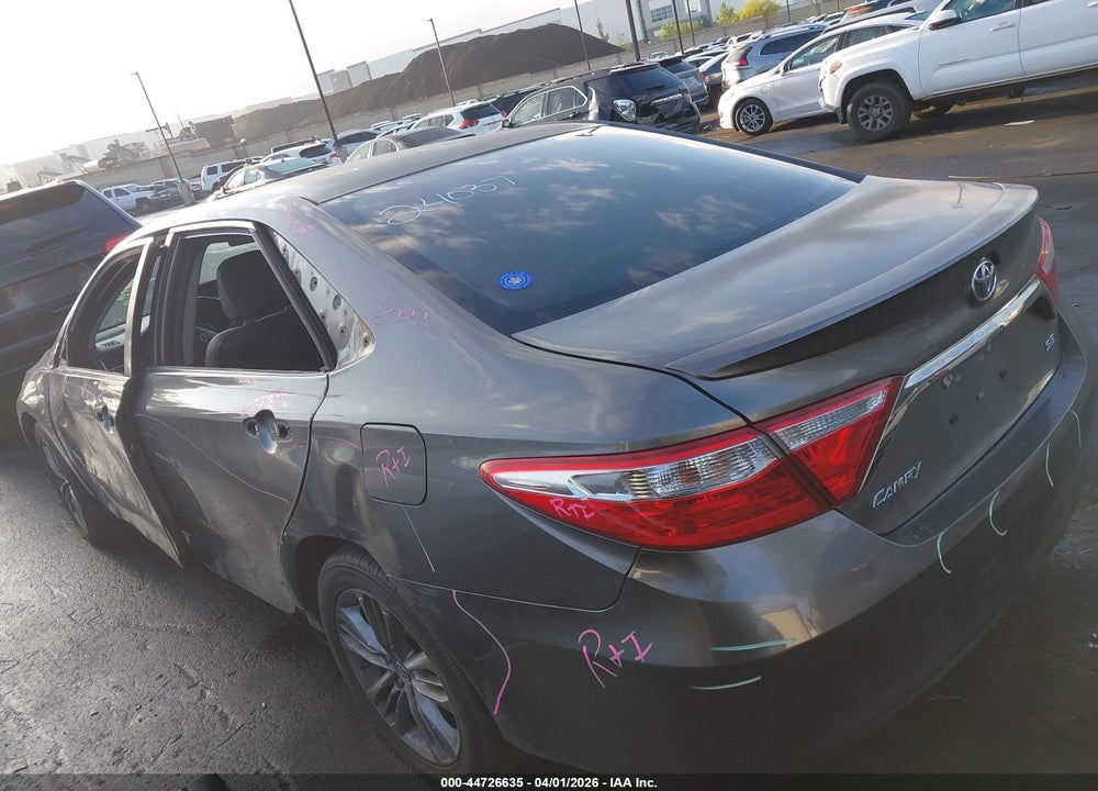 2016 TOYOTA CAMRY SE VIN: 4T1BF1FK2GU121018