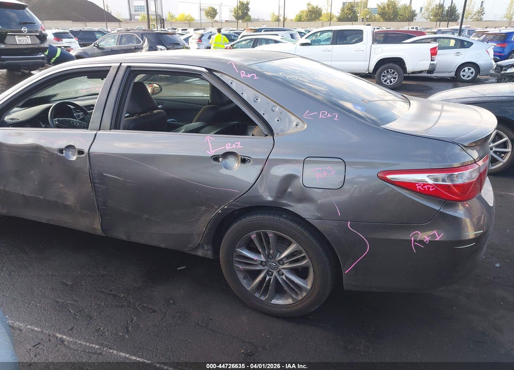 2016 TOYOTA CAMRY SE VIN: 4T1BF1FK2GU121018