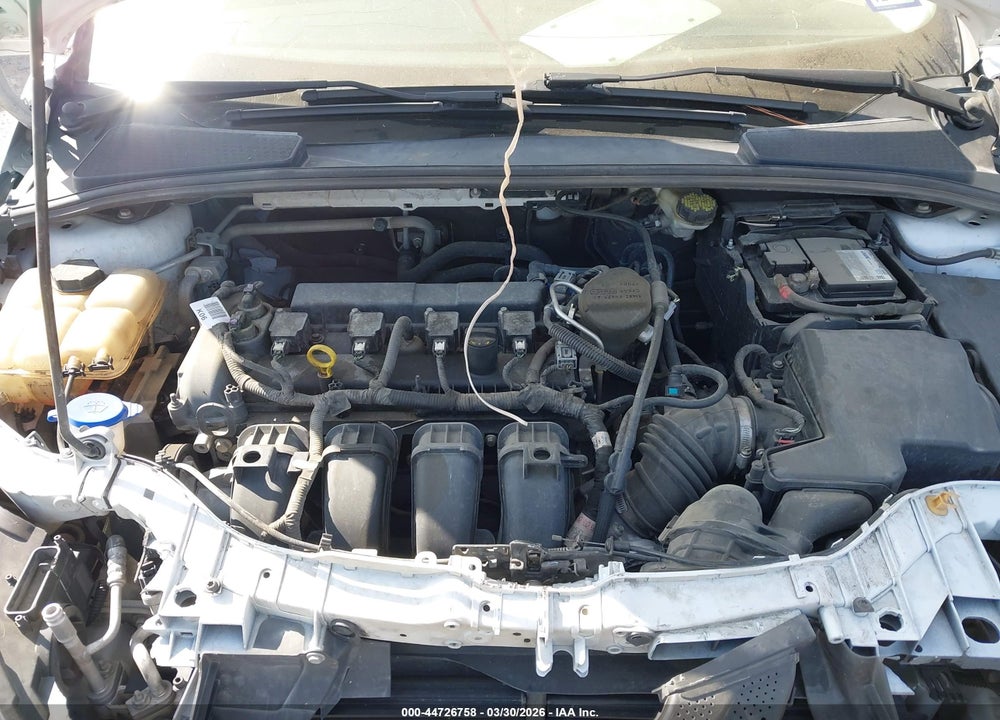 2015 FORD FOCUS SE VIN: 1FADP3F24FL349828