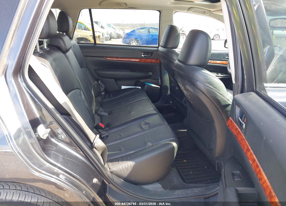2011 SUBARU OUTBACK 2.5I LIMITED VIN: 4S4BRBKC3B3325398