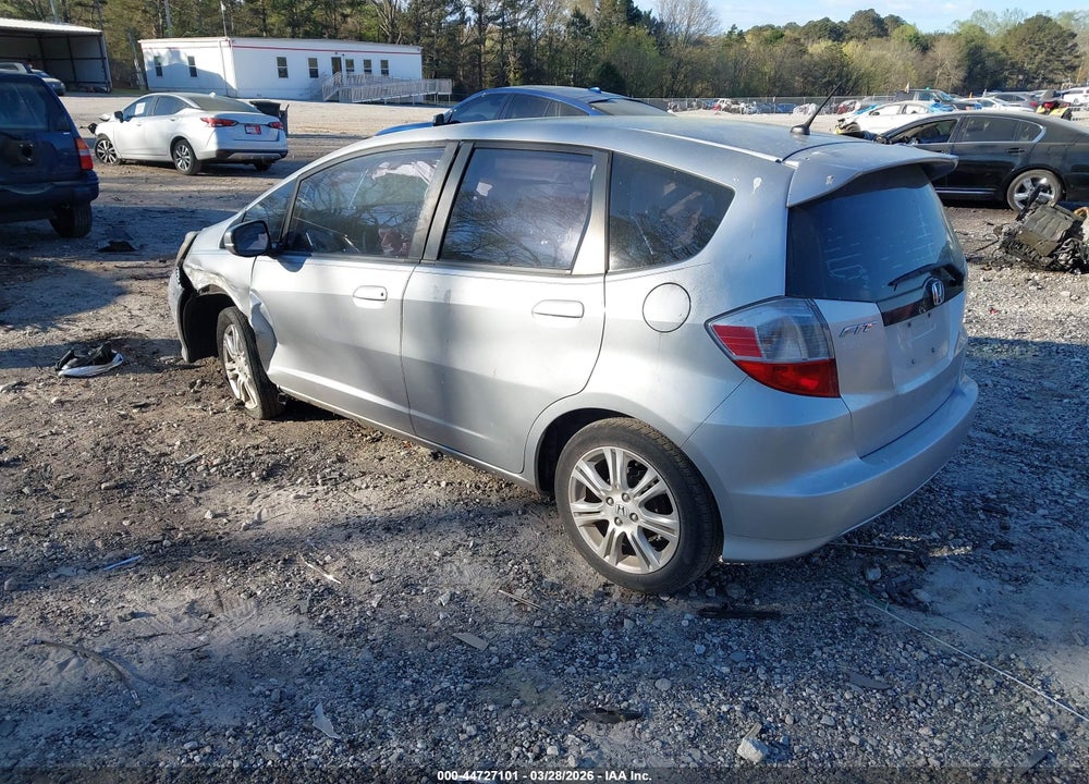 2011 HONDA FIT SPORT VIN: JHMGE8H51BC007635