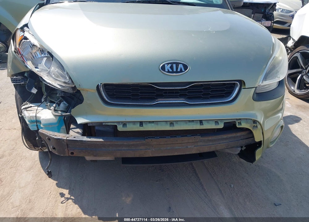 2012 KIA SOUL + VIN: KNDJT2A67C7365104