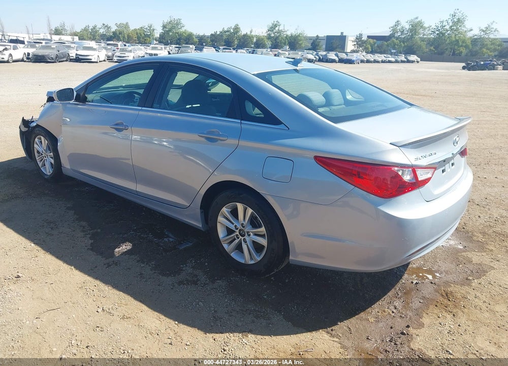 2013 HYUNDAI SONATA GLS VIN: 5NPEB4AC8DH748004