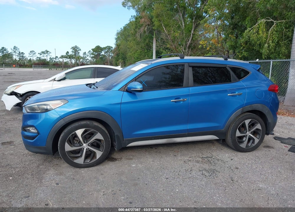 2017 HYUNDAI TUCSON LIMITED VIN: KM8J33A2XHU475832
