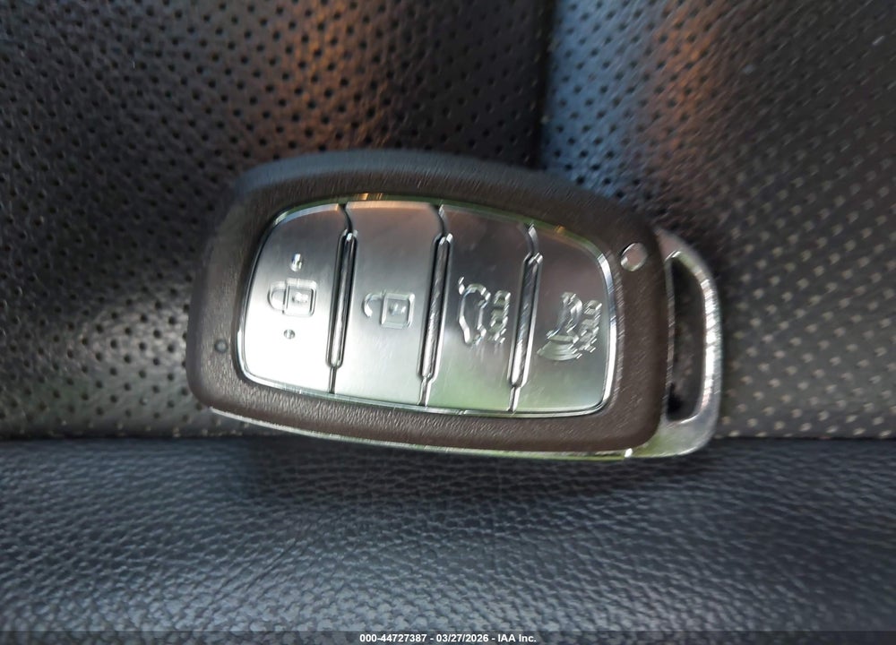 2017 HYUNDAI TUCSON LIMITED VIN: KM8J33A2XHU475832