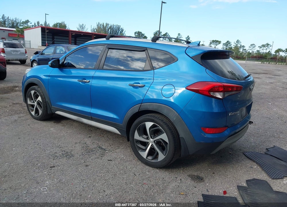 2017 HYUNDAI TUCSON LIMITED VIN: KM8J33A2XHU475832