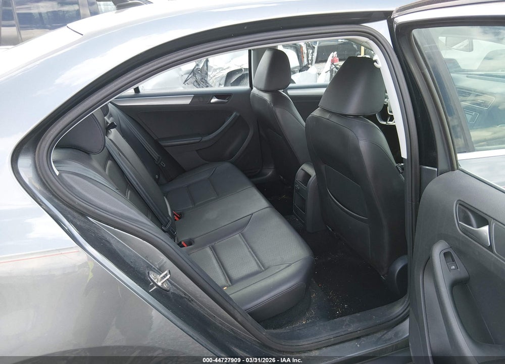 2017 VOLKSWAGEN JETTA 1.4T SE VIN: 3VWDB7AJ2HM372442