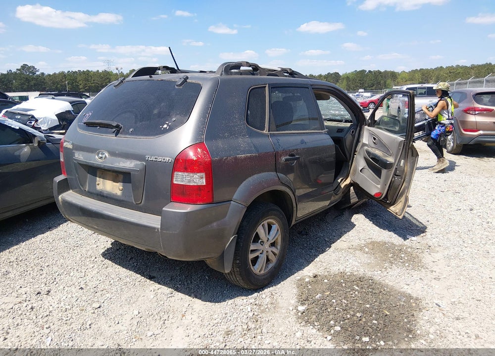 2009 HYUNDAI TUCSON GLS VIN: KM8JM12BX9U935640