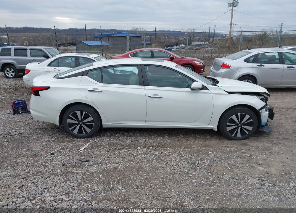 2022 NISSAN ALTIMA SV INTELLIGENT AWD VIN: 1N4BL4DW6NN339397