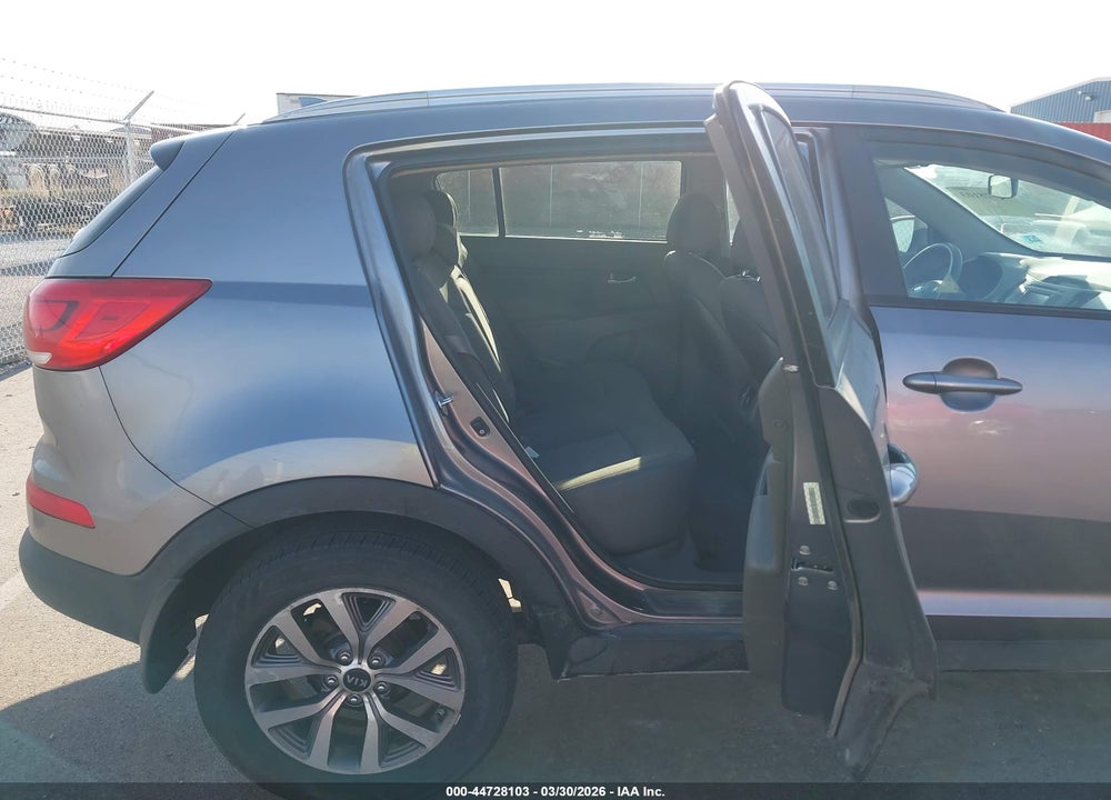 2014 KIA SPORTAGE LX VIN: KNDPB3AC9E7564747