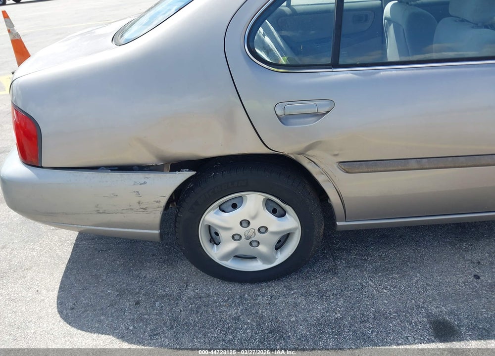 2000 NISSAN ALTIMA GLE/GXE/SE/XE VIN: 1N4DL01D9YC212891