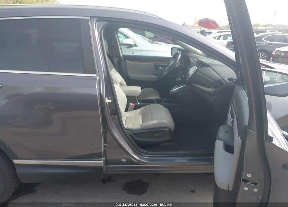 2017 HONDA CR-V TOURING VIN: 2HKRW2H94HH614438