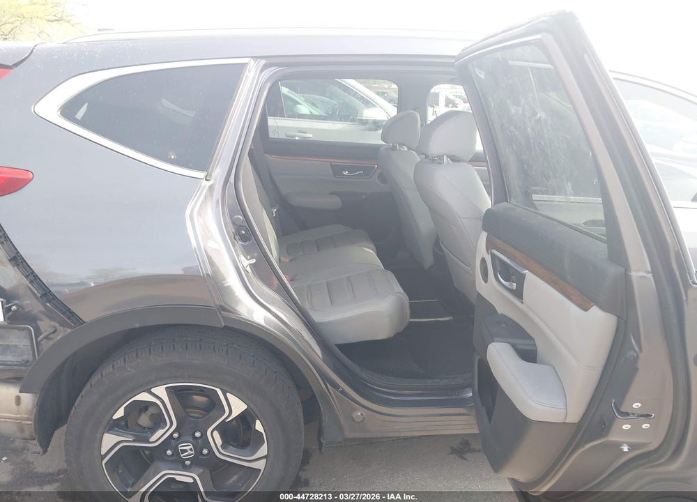 2017 HONDA CR-V TOURING VIN: 2HKRW2H94HH614438