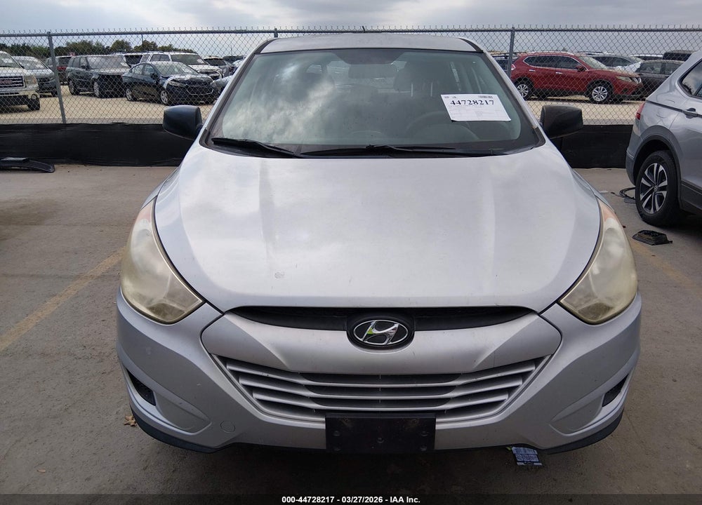 2011 HYUNDAI TUCSON GL VIN: KM8JT3AB1BU145598