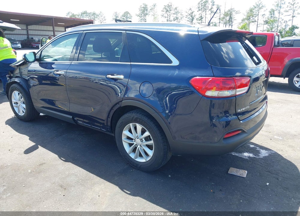 2017 KIA SORENTO 3.3L LX VIN: 5XYPG4A56HG197225