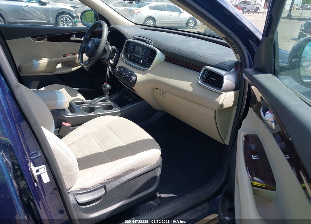 2017 KIA SORENTO 3.3L LX VIN: 5XYPG4A56HG197225