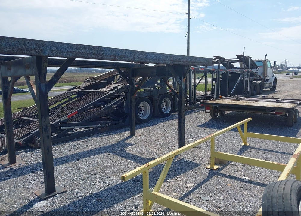 2006 STERLING TRUCK AT 9500 VIN: 2FWJA3DE26AV87582