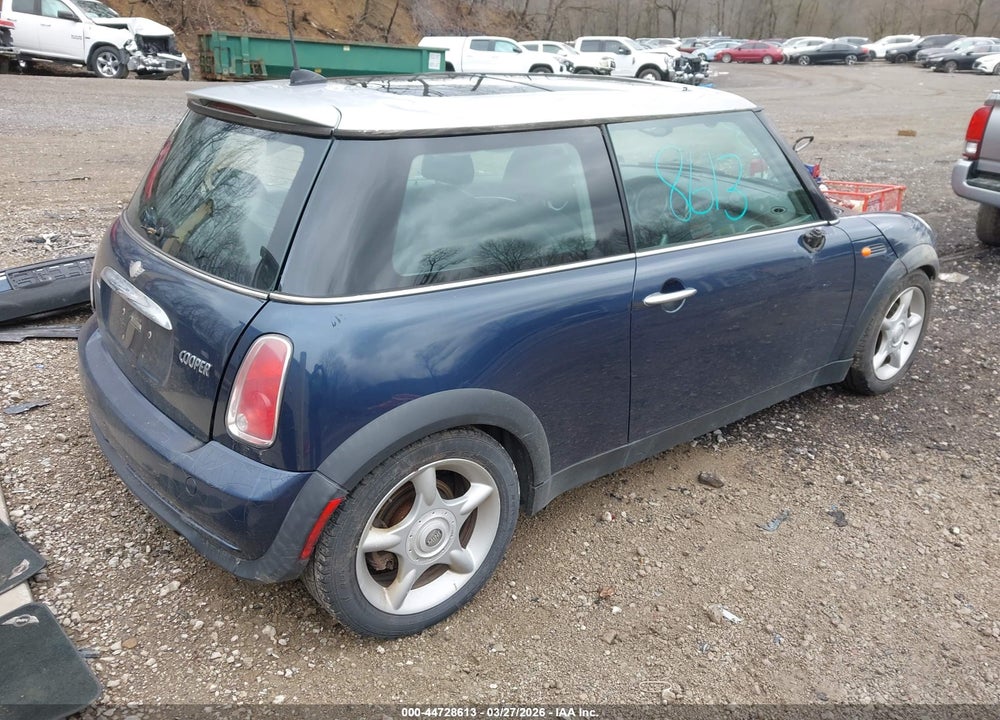 2006 MINI COOPER VIN: WMWRC33546TK65855
