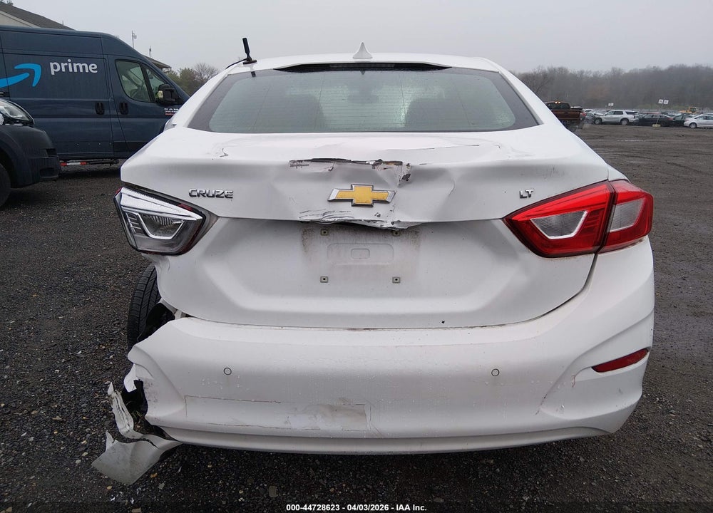 2018 CHEVROLET CRUZE LT AUTO VIN: 1G1BE5SM2J7215534