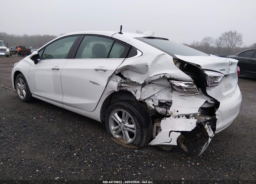 2018 CHEVROLET CRUZE LT AUTO VIN: 1G1BE5SM2J7215534