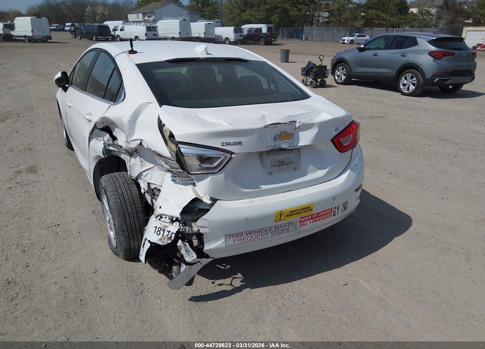 2018 CHEVROLET CRUZE LT AUTO VIN: 1G1BE5SM2J7215534