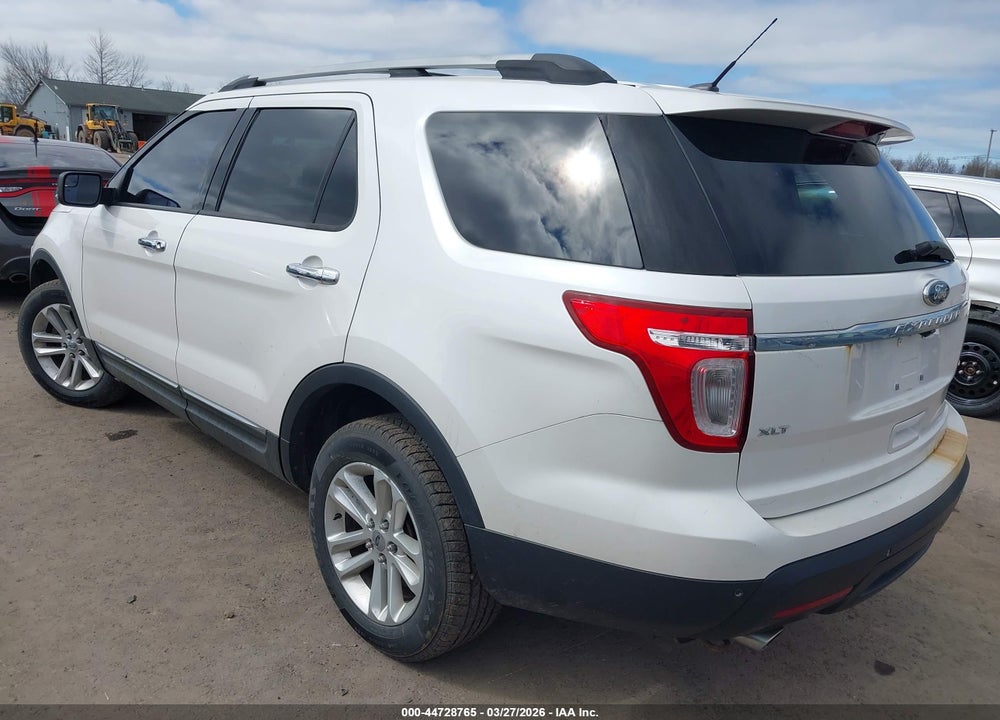 2011 FORD EXPLORER XLT VIN: 1FMHK8D85BGA19631