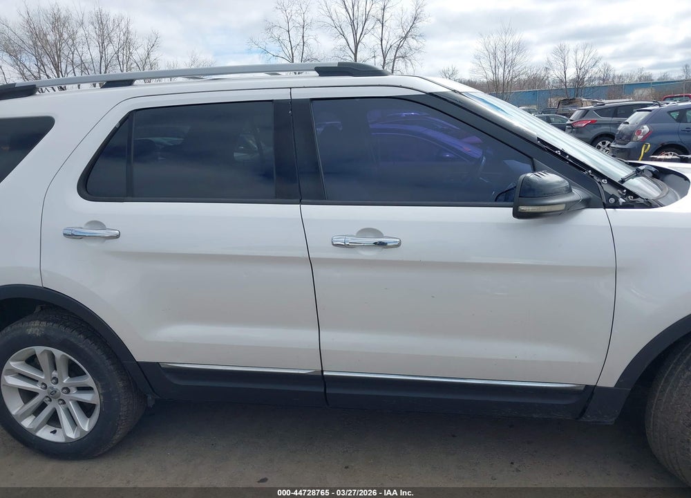 2011 FORD EXPLORER XLT VIN: 1FMHK8D85BGA19631