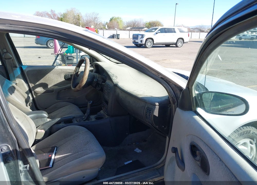 2000 SATURN SL2 VIN: 1G8ZJ5270YZ262985