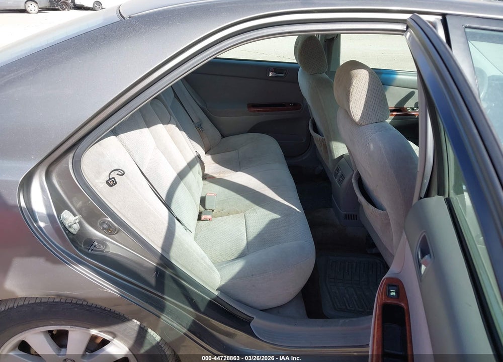 2004 TOYOTA CAMRY XLE VIN: 4T1BE32K34U853707