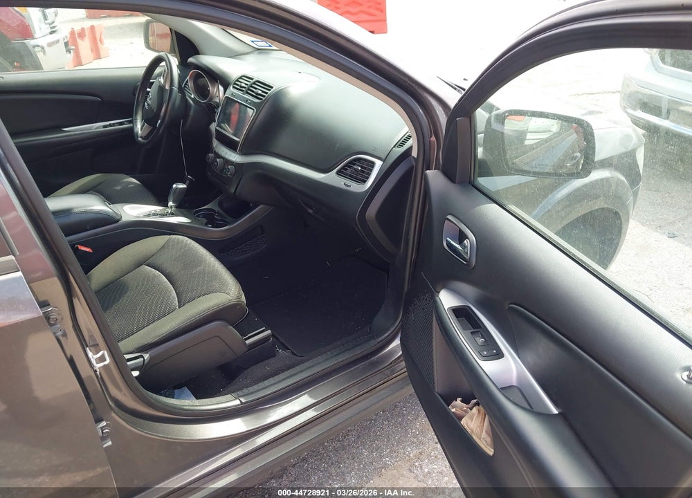 2019 DODGE JOURNEY SE VIN: 3C4PDCBB7KT717603
