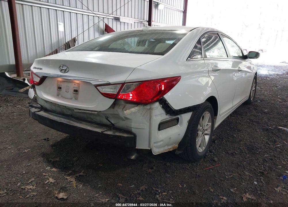 2013 HYUNDAI SONATA GLS VIN: 5NPEB4ACXDH668834