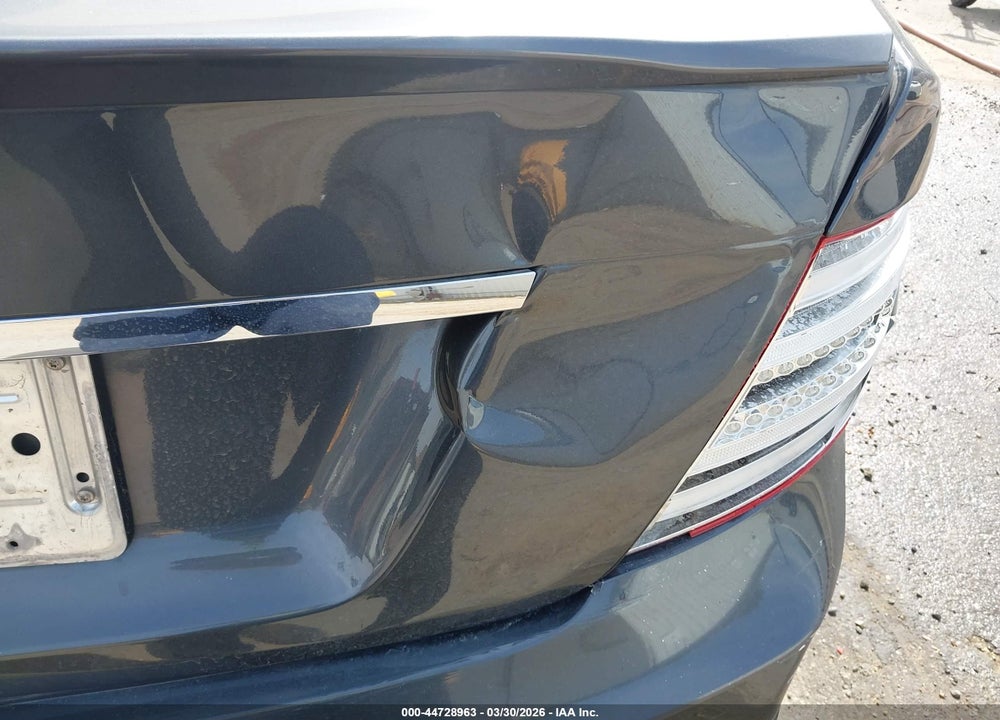 2013 MERCEDES-BENZ C 250 VIN: WDDGF4HB2DA816997