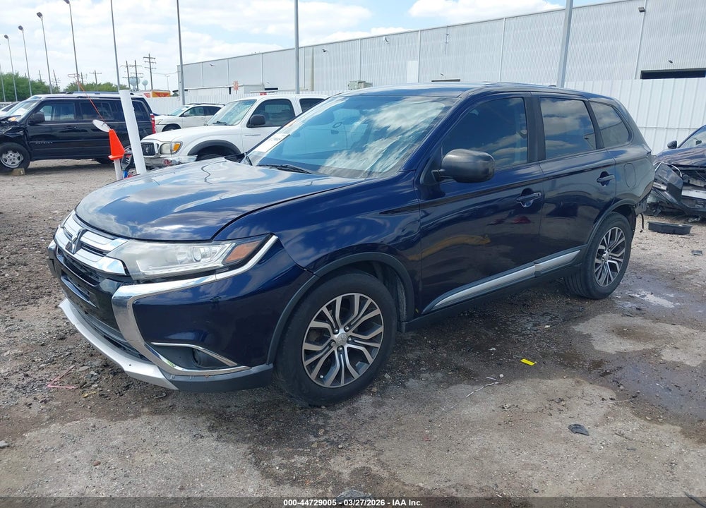 2018 MITSUBISHI OUTLANDER ES VIN: JA4AD2A39JZ002060