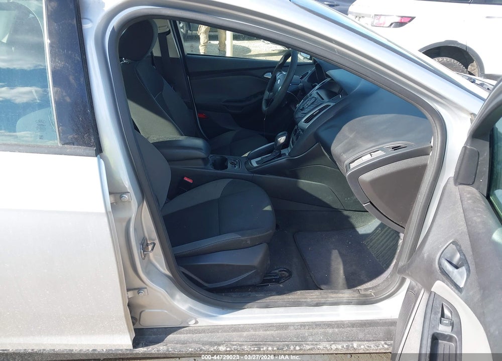 2013 FORD FOCUS SE VIN: 1FADP3F21DL231751