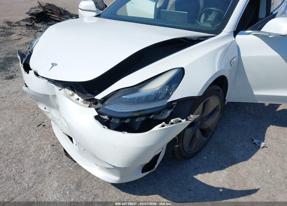 2018 TESLA MODEL 3 LONG RANGE/MID RANGE VIN: 5YJ3E1EA3JF017335