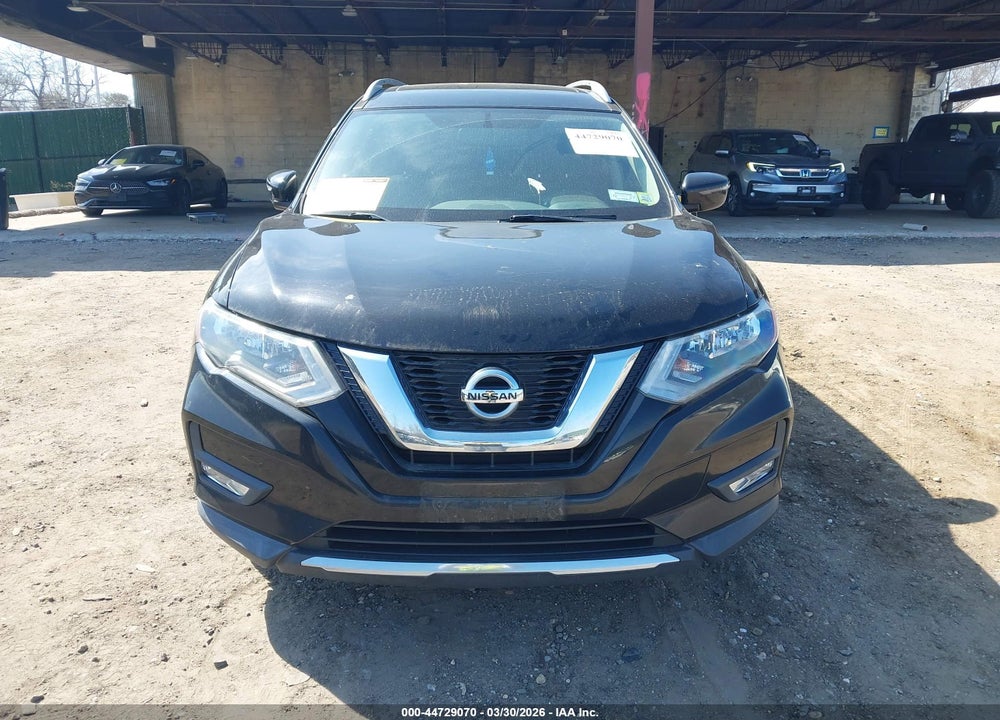 2017 NISSAN ROGUE SV VIN: 5N1AT2MV4HC741027