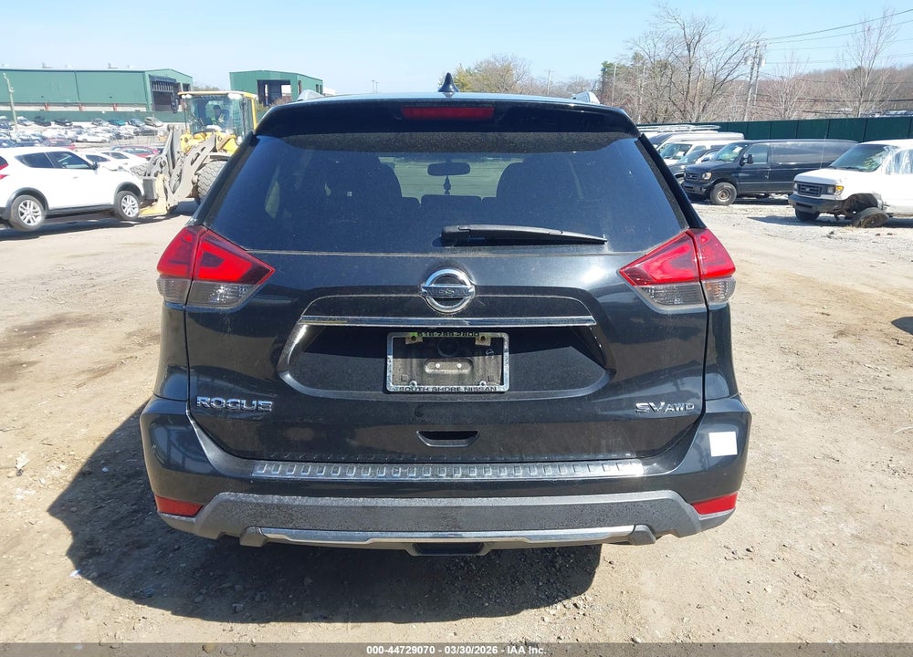2017 NISSAN ROGUE SV VIN: 5N1AT2MV4HC741027