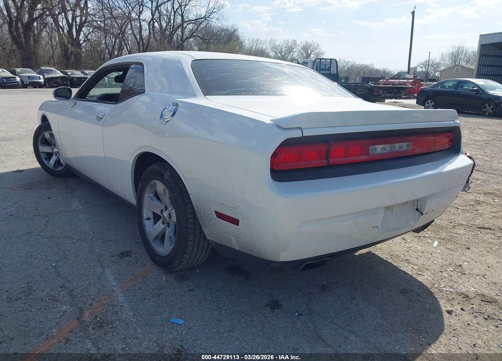 2011 DODGE CHALLENGER VIN: 2B3CJ4DG4BH602232