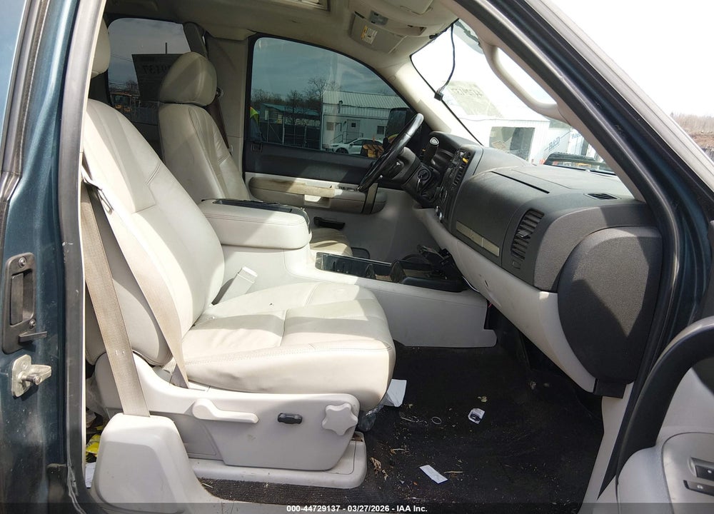 2009 CHEVROLET SILVERADO 1500 LT VIN: 1GCEK29029Z257829