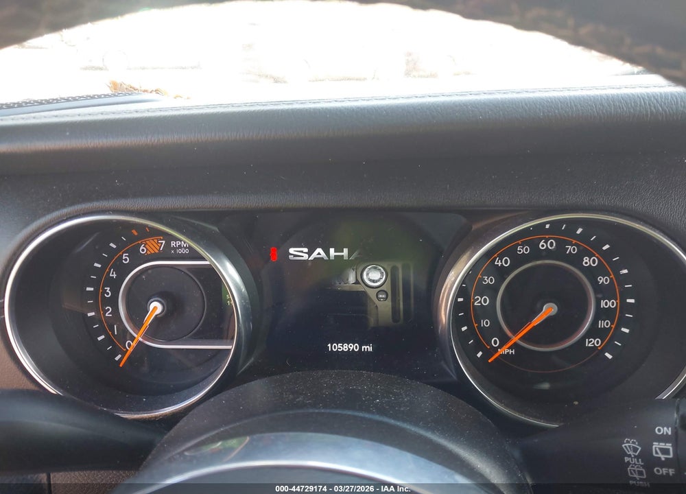 2019 JEEP WRANGLER UNLIMITED SAHARA 4X4 VIN: 1C4HJXEN9KW649258