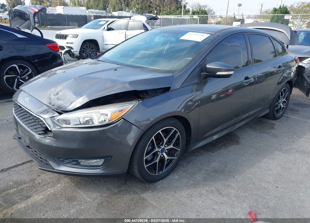 2015 FORD FOCUS SE VIN: 1FADP3F25FL380585