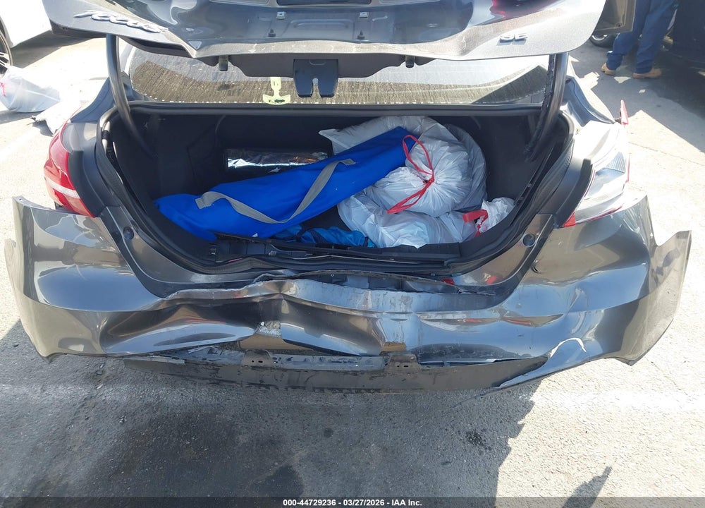 2015 FORD FOCUS SE VIN: 1FADP3F25FL380585